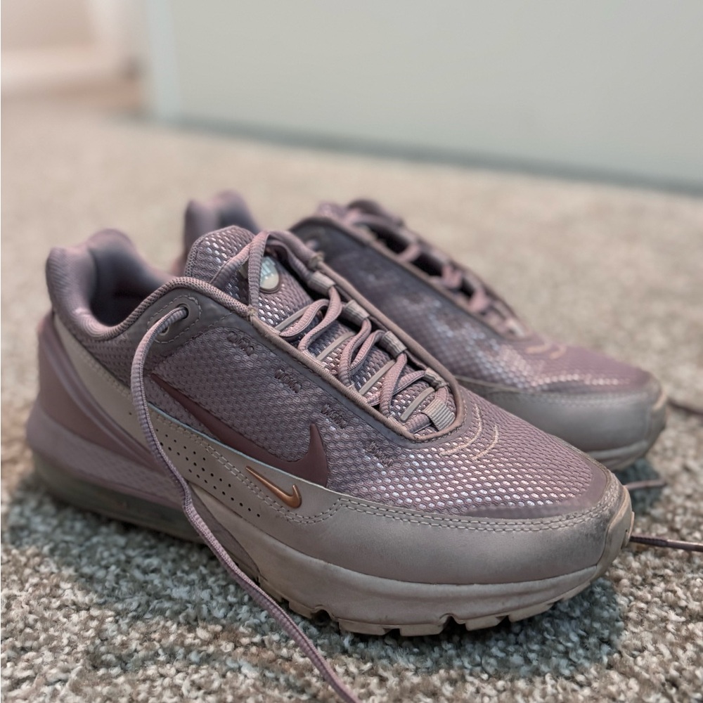 Nike Air Max’s